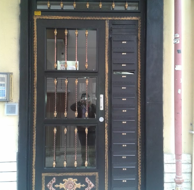 ikinci el ucuz bina giriş kapısı